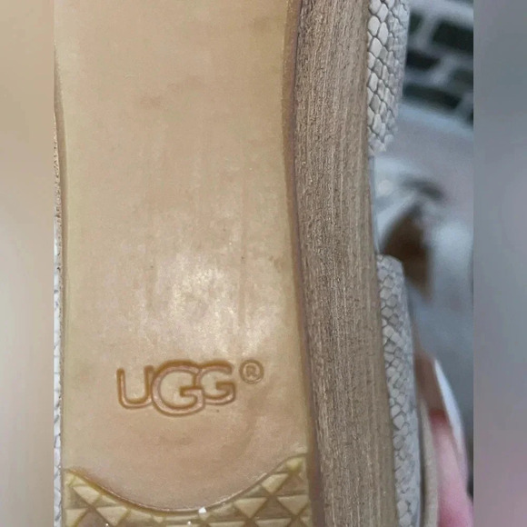 UGG Australia Women's Yasmin Snake caged Wedge | Horchata size 8 - Picture 8 of 16